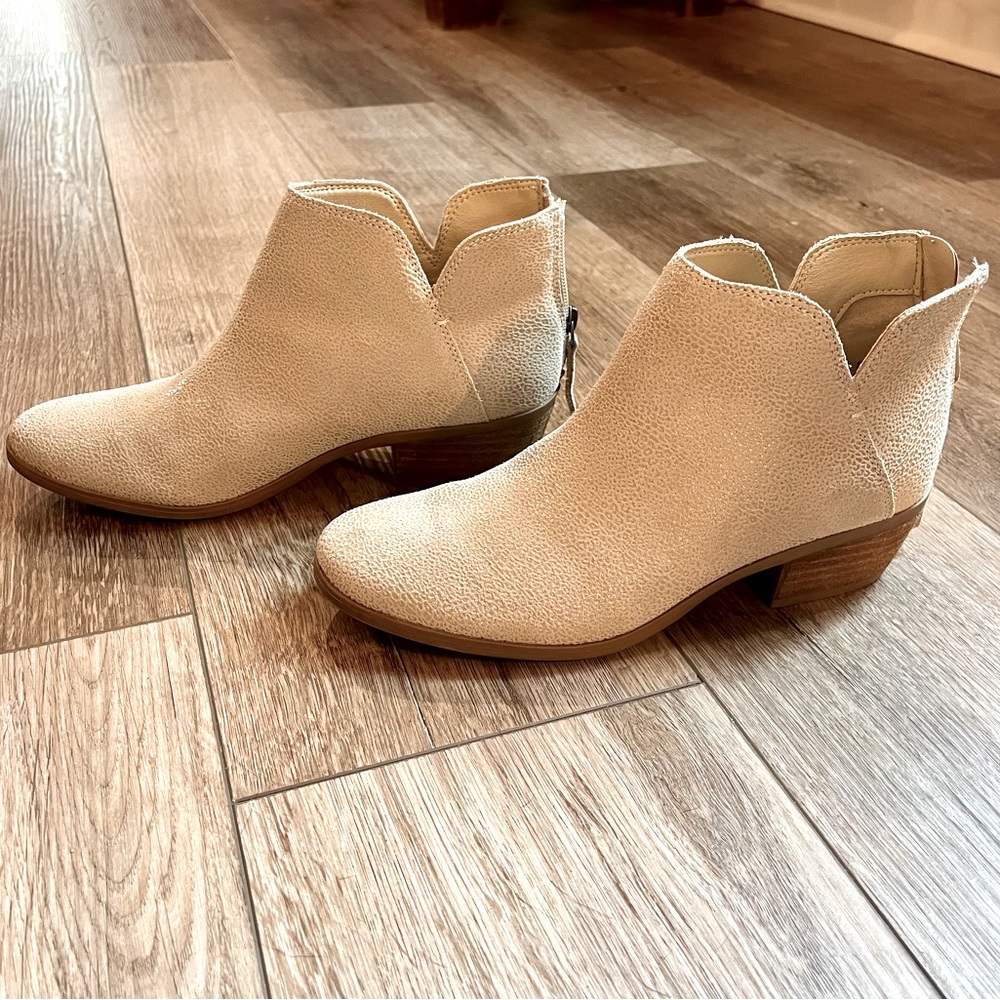 Women’s booties